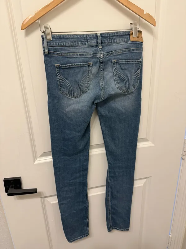 Hollister Jeans - Image 3