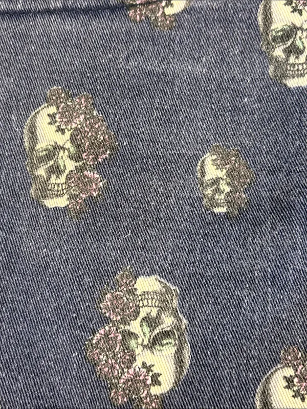 Hot Topic | Lovesick Jean Shorts Printed Floral Skulls Size 11 Frayed Bottoms - Image 4
