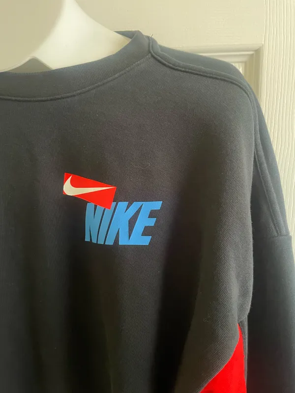 Men’s Nike Crewneck Sweatshirt (M) - Image 2