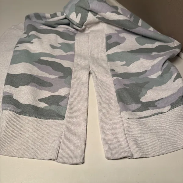 Aerie Womens Camo Crewneck Sweatshirt Large Grey Green Camouflage Side‎ Slits - Image 7