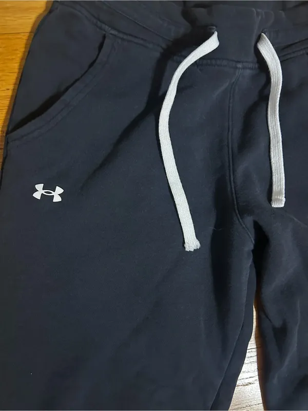 Under Armour Black Fleece-Lined Joggers - Image 2