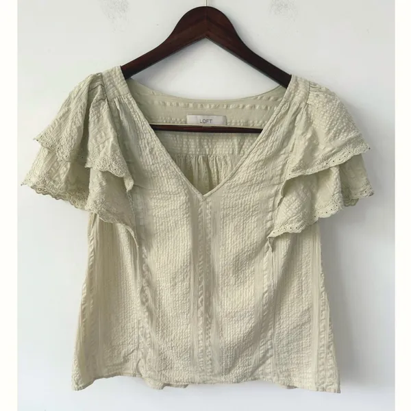 Loft Women's Sz Large 100% Cotton V-Neck Ruffle Sleeve Eyelet Trimmed‎ Blouse - Image 2