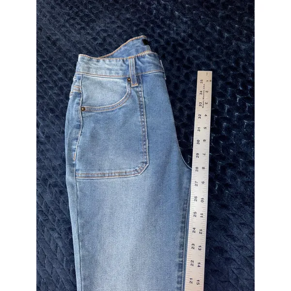 Daily Thread Women's Flare Jeans Front Pockets Button Fly Light Wash Denim Sz 4‎ - Image 9
