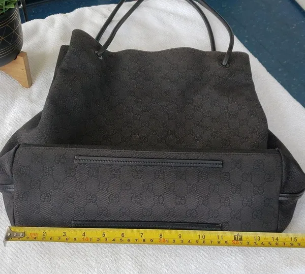 Gucci tote Authentic Crossbody w/ GG logo - Image 12