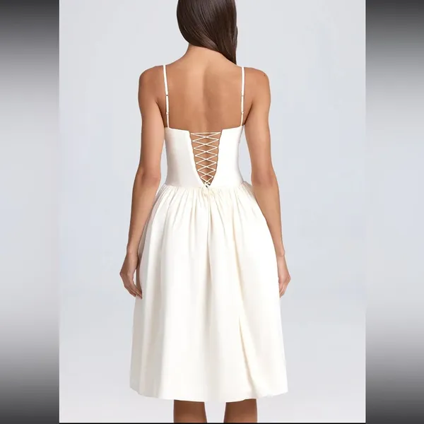 Oh Polly Floral Appliqué Midi Dress - Image 2