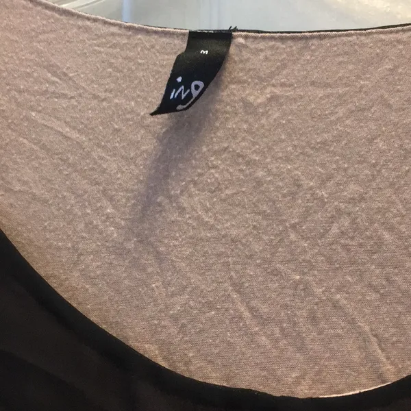 FINAL MARKDOWN Ladies Ing top medium - Image 4