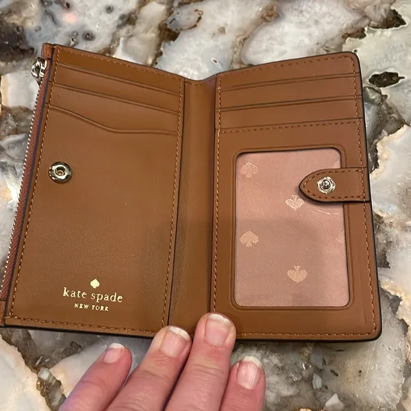 Kate Spade Leila Small Slim Bifold Wallet - Image 4