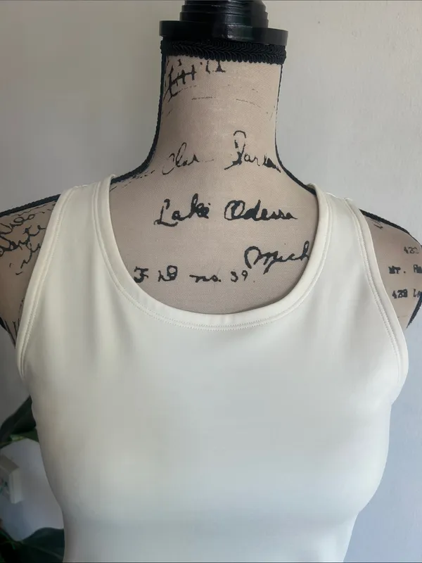 Cotopaxi Athletic Athleisure Nude Shade Tank Top Size Small - Image 4