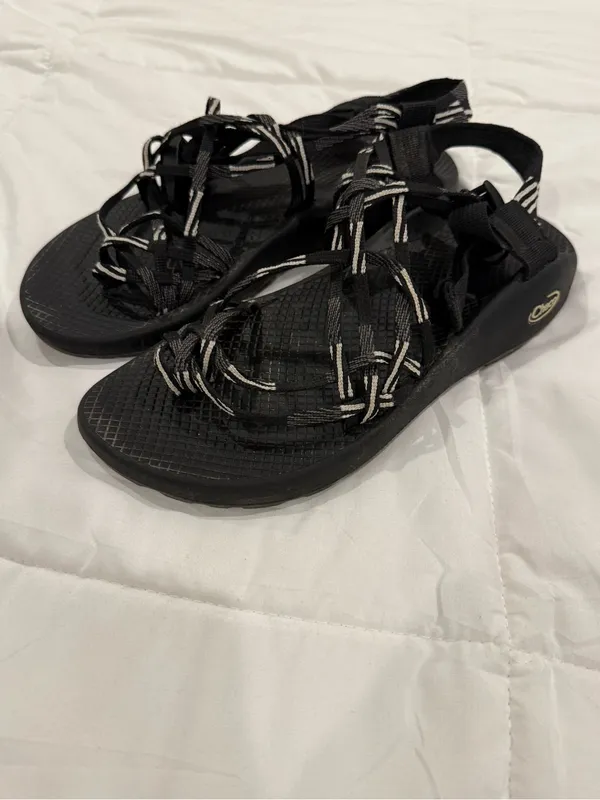 Chacos ZX3 Classic Sandals Women's Size 9 Scatter Black White Strappy Hiking - Image 2