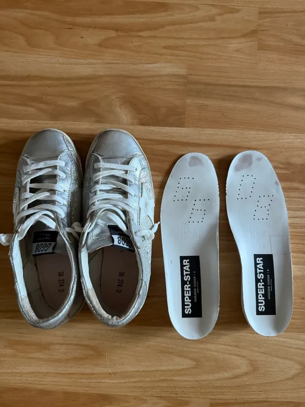 GOLDEN GOOSE Super-Star Iridescent and Glitter Leather Sneakers - Sz 38 - US 7 1/2 These are in good condition with light wear throughout. They are a pretty hard to find but super cute style. They have like holographic leather and glitter areas. Please see pics for details. Metallic leather upper Round toe Lace-up closure White leather star Cushioned insole; unlined Rubber sole Made in Italy - Image 13