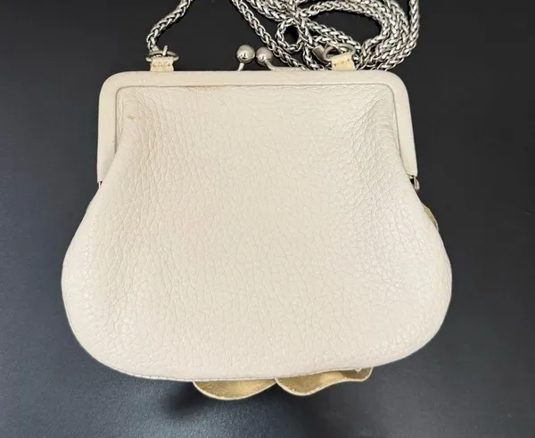BRIGHTON Ivory Beige 3D Leather Flower Convertible Coin Purse Wallet Crossbody - Image 2