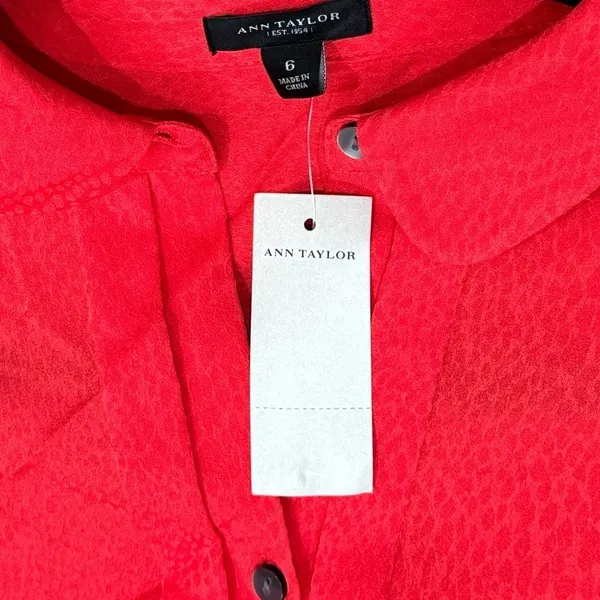 ANN TAYLOR Crimson Red Women’s Blouse Button Up Top Long Sleeve Sz 6 MSRP $98 - Image 3