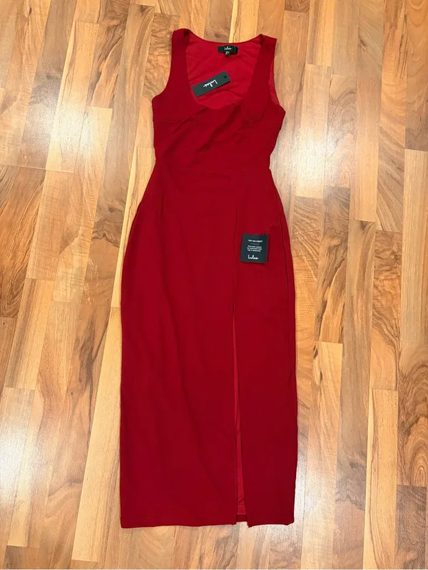 Lulus Women's Sleeveless Scoop-Neck Midi Dress in Burgundi. - Image 5