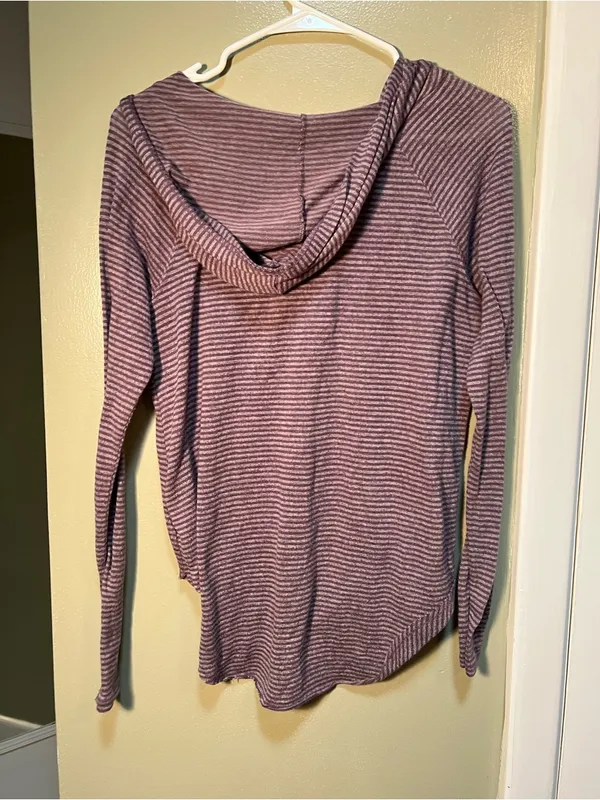 American Eagle Women's Size Medium Soft & Sexy Plush Hoodie Purple Gray‎ Stripes - Image 5