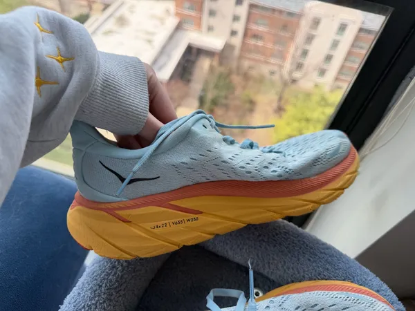 Hoka Running Shoes Clifton Women’s - Image 3