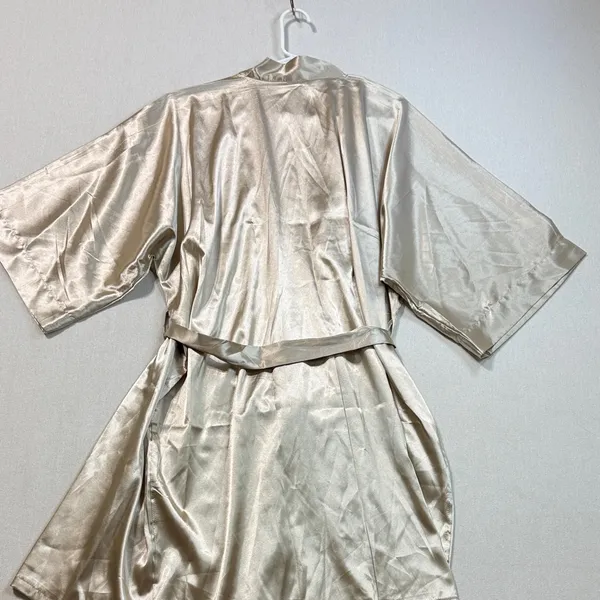 Elegant Satin Robe in Cream - Image 5