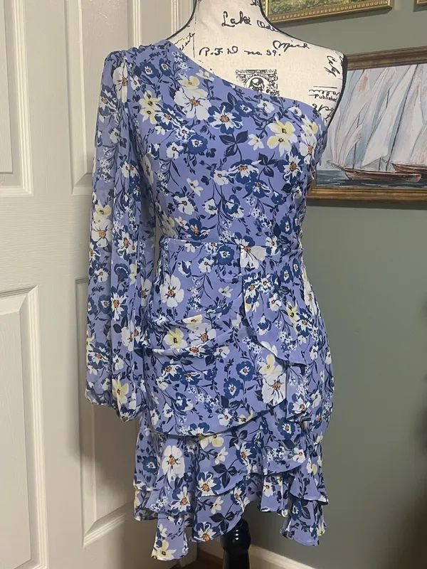 ASTR Floral One Shoulder Periwinkle Ruffle Mini Dress Size Large - Image 5