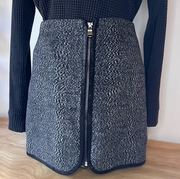 Gray Zip-Front Flannel Tweed Miniskirt - Image 5