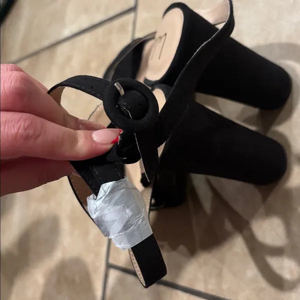 Lulu’s Black Platform Faux Suede Cross Front Sandal Heels - Image 4