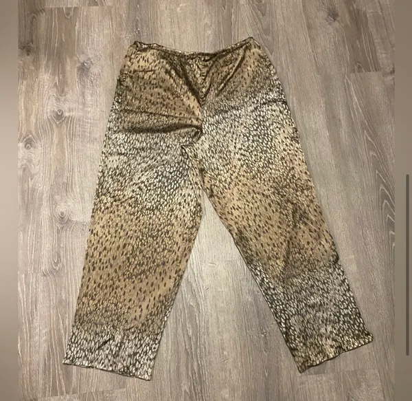 Victorias Secret Satiny Animal Print Lounge | Pajama Set - Image 5