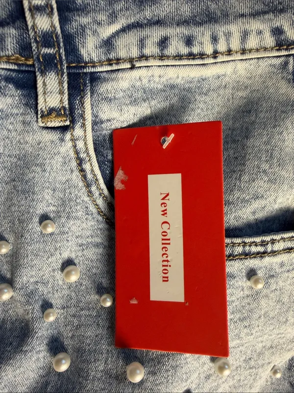 NWT New Collection Light Blue Pearl-Embellished High-Rise Women’s Jeans - Image 4