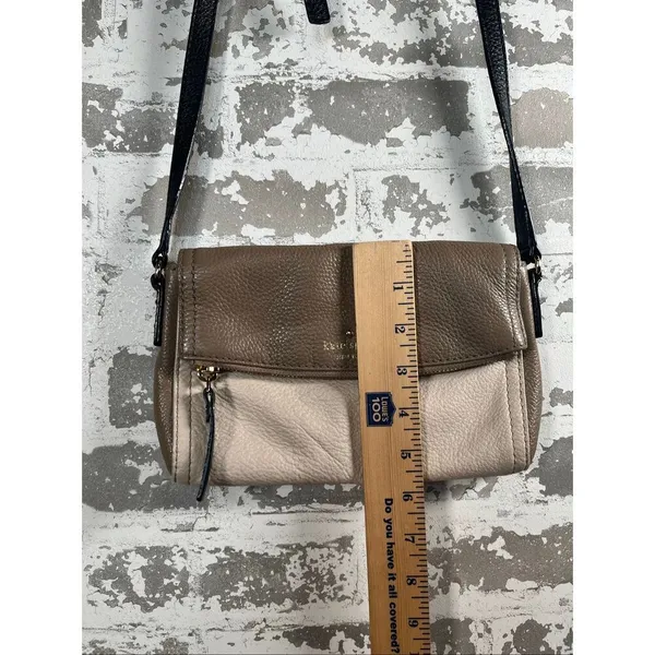 Kate spade | women crossbody leather purse two toned - Image 4