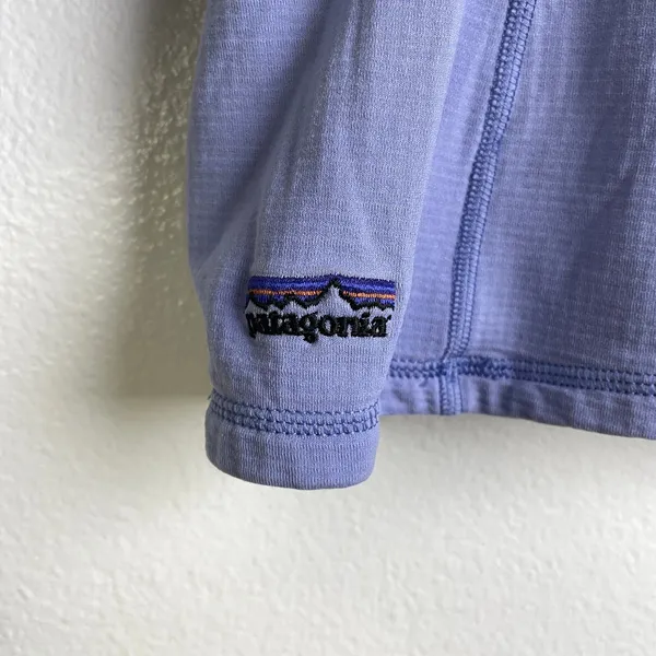 Vtg Patagonia R1 Stretch Top Medium Womens Iolite Mulberry Half Zip Outdoors USA - Image 8