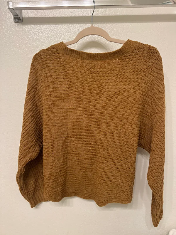 American Eagle Outfitters Sweater - Image 4