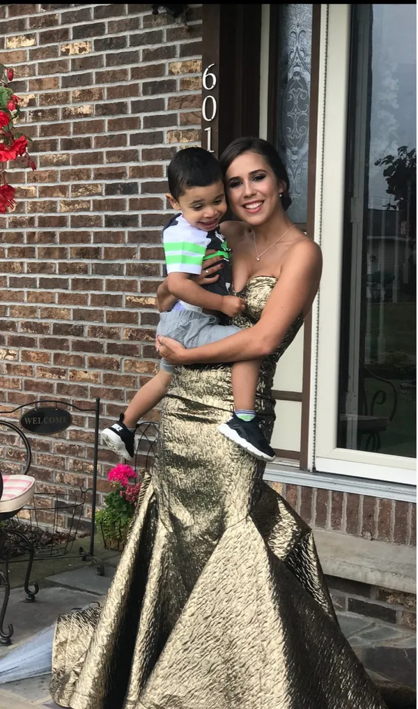 Gold and black ball gown Size 0 - Image 2