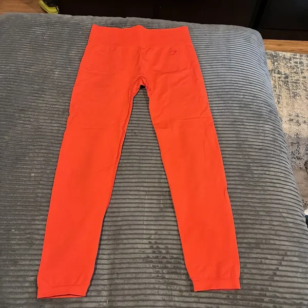 Gymshark Fit Seamless Mid Rise Activewear Leggings Red/Orange Size Medium - Image 2