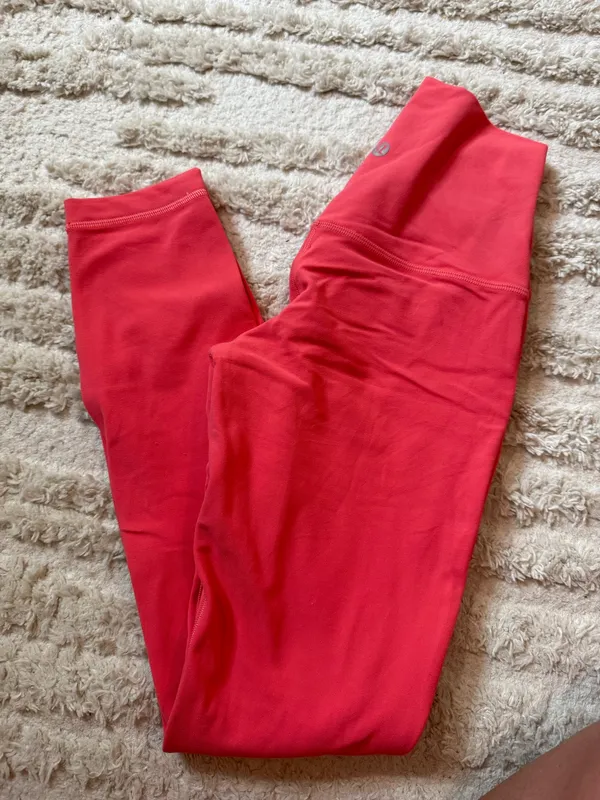 Raspberry Lululemon align 25” leggings  - Image 6