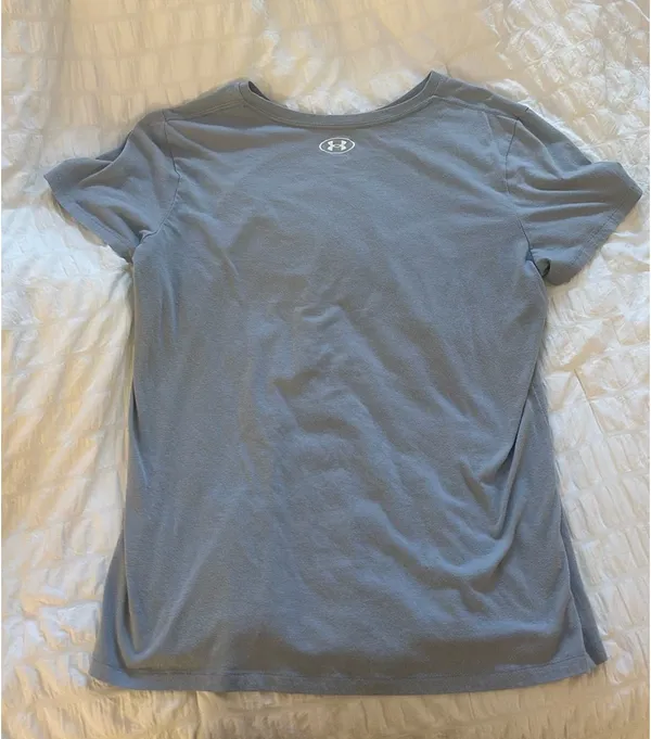 Under Armour Women’s Shirt - Image 2