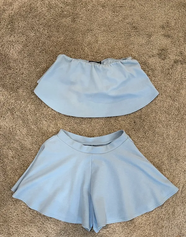 Carolina Blue Set Size 8 - Image 4
