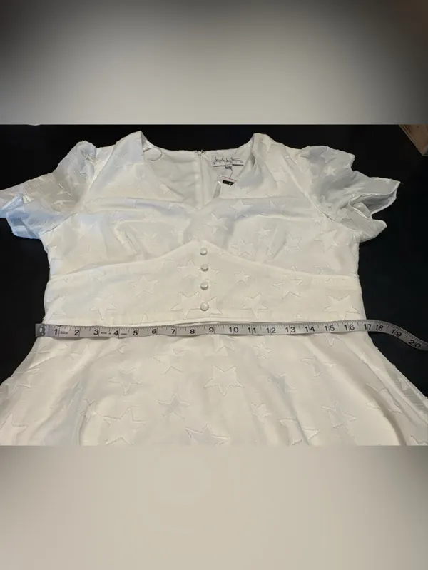 Nicole Miller Women's V-Neck Flutter Sleeve Star Print Ivory Sz. 16 NWT - Image 12