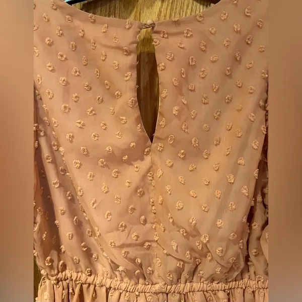 La Femme Pink Swiss Dot V-Neck Short Sleeve‎ Flowy Lined Mini Dress Size Small - Image 8