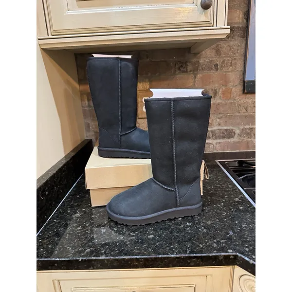 Ugg Classic Tall Ii Slip On Sheepskin Boot Black Womens Size 5 - Image 3