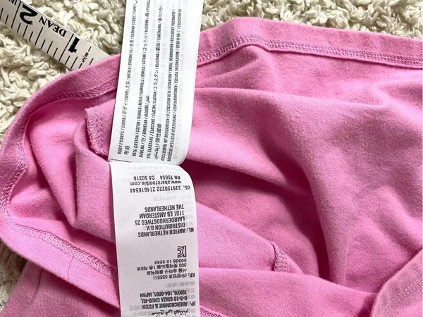 Hollister Light Pink Scoop Neck Cropped Tee with Front Tie - Image 6