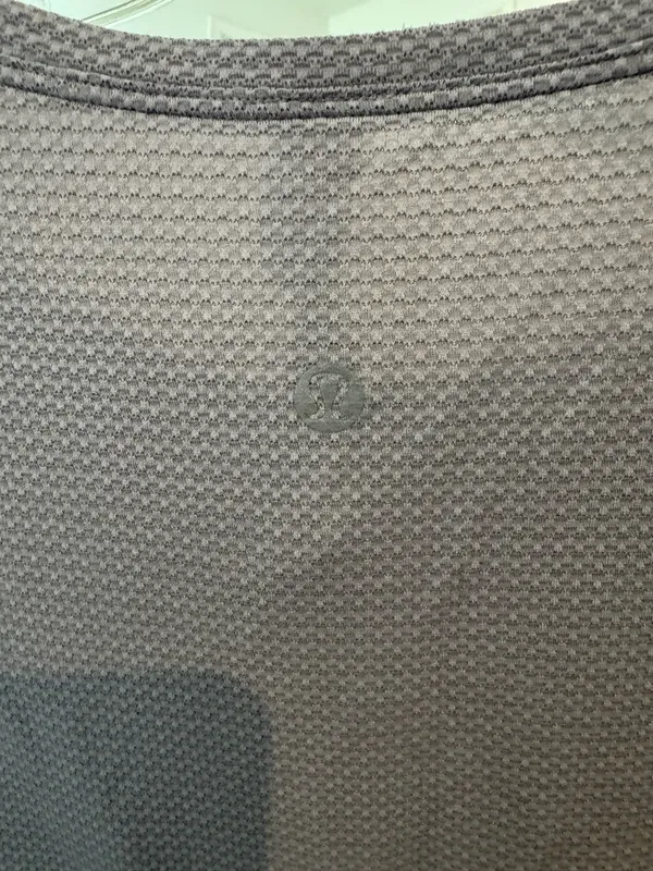 lululemon Swiftly Tech Short-Sleeve Shirt 2.0 | Women’s Size 8 | Heathered Grey - Image 3