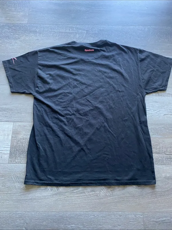 Reebok Angel Reese Black Pink Basketball Graphic Tee Size XL - Image 5