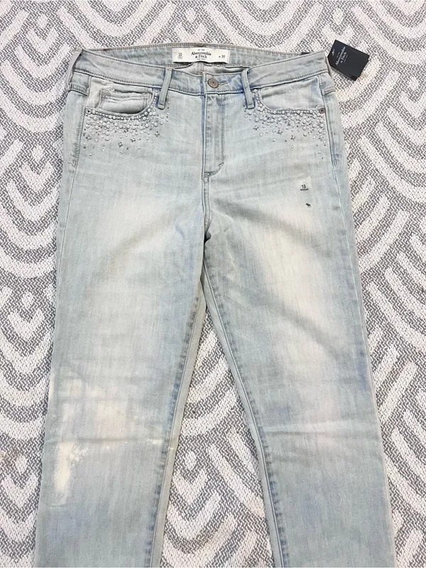 ABERCROMBIE & FITCH High Rise Super Skinny Beaded Light Wash Jeans 10 NWT - Image 2