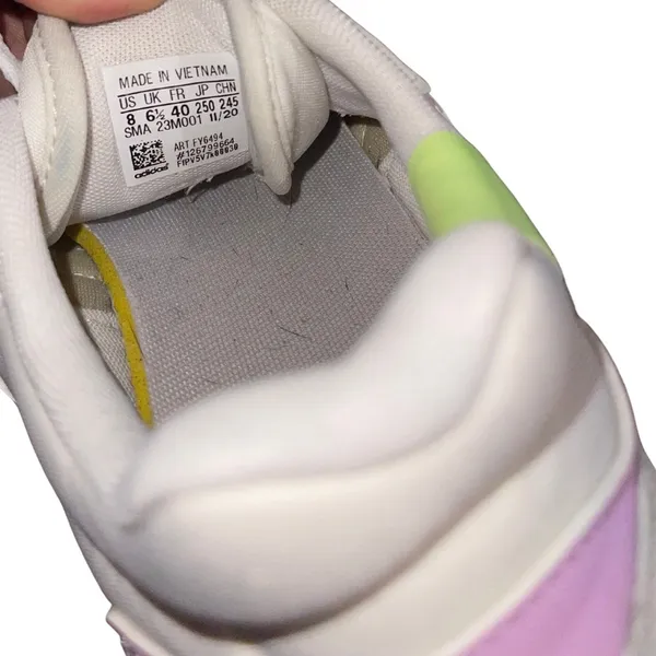 Adidas Women Retrorun Sneakers Size 8 White Running Shoes Athletic Comfort - Image 5