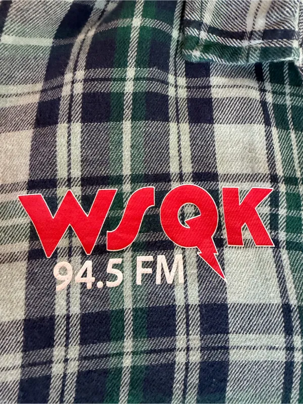 Stranger Things Hawkins Hitmaker WJQK Plaid Flannel Shirt Women’s S 4-6 - Image 7