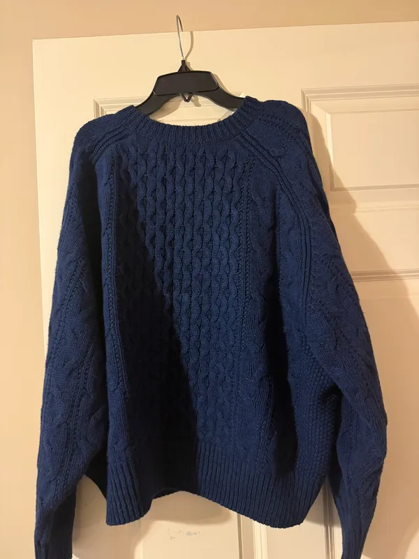 Universal Threads Navy Sweater - Image 2