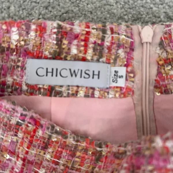 Chicwish SEQUINS TWEED BUD MINI SKIRT IN PINK Size Small NWOT - Image 5