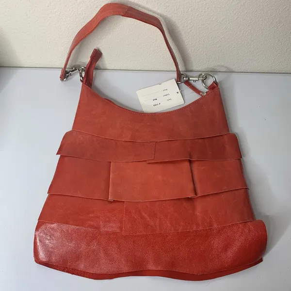 Iris Tyler Leather Layered Ruffles Red Shoulder Purse Bag Zip - Image 2