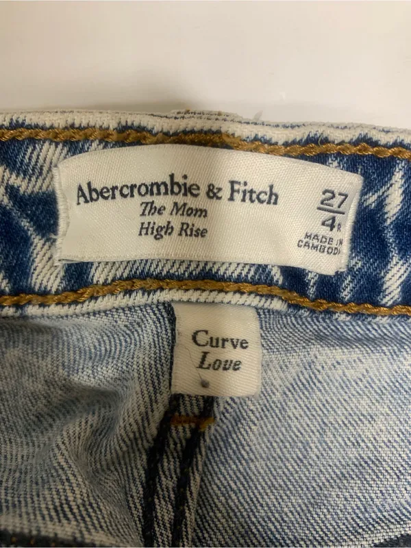 Abercrombie & Fitch The Mom High Rise Jeans - Size 4 - Image 3