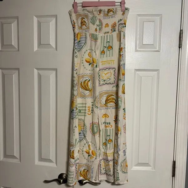 Paper Heart Destination Travel Graphic Strapless Linen Maxi Dress - Image 4