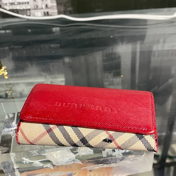 Authentic Rare Burberry Red Leather Nova Check Key Case - Image 11