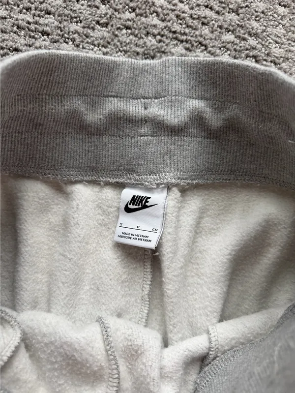 Nike Joggers Women’s Grey - Image 3
