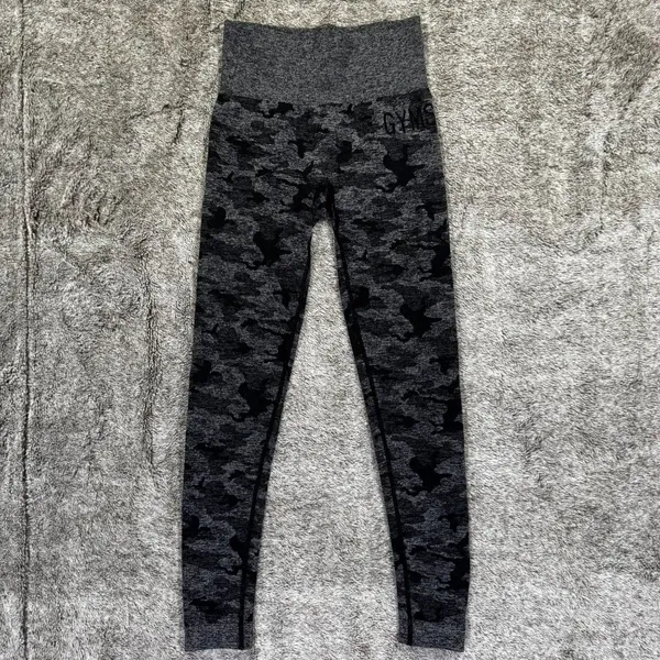 Gymshark Adapt Camo Seamless Leggings Sz XS - Image 2